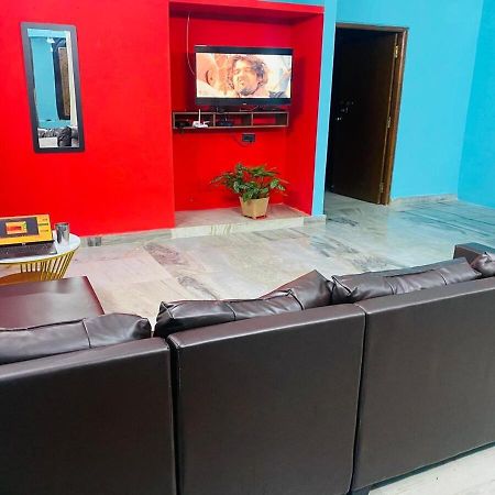 Best Individual Home Stay Near Apollo Jubilee Hills 하이데라바드 외부 사진