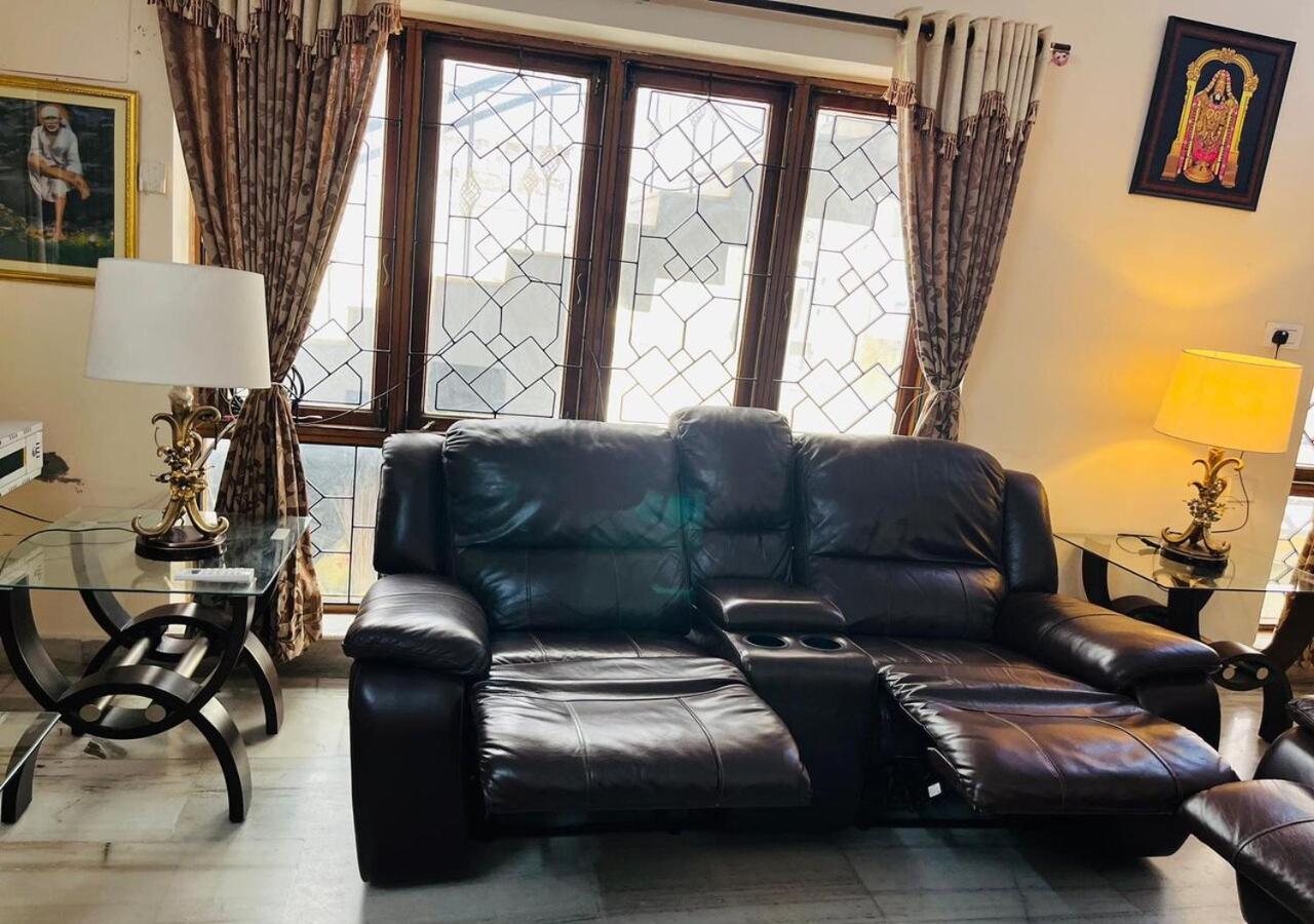 Best Individual Home Stay Near Apollo Jubilee Hills 하이데라바드 외부 사진