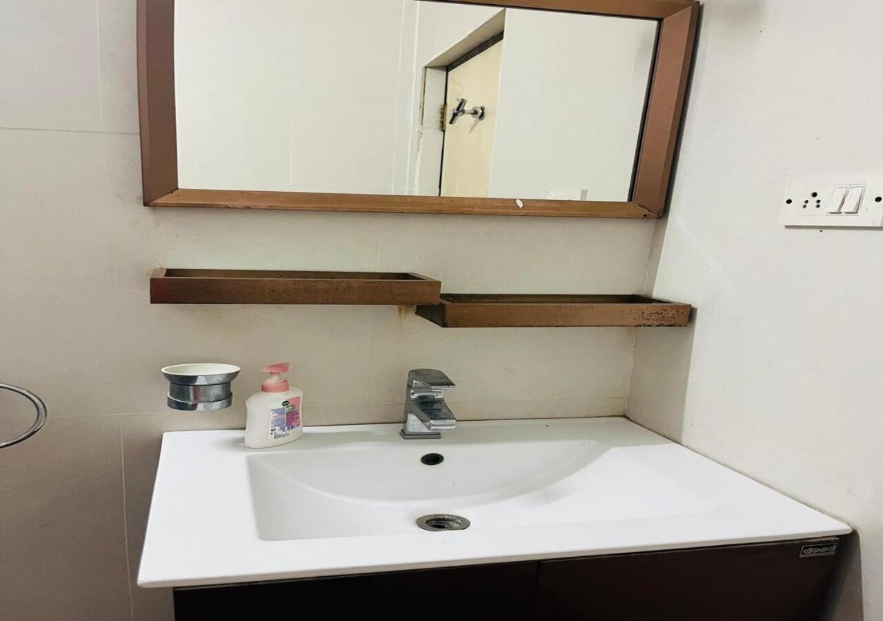 Best Individual Home Stay Near Apollo Jubilee Hills 하이데라바드 외부 사진