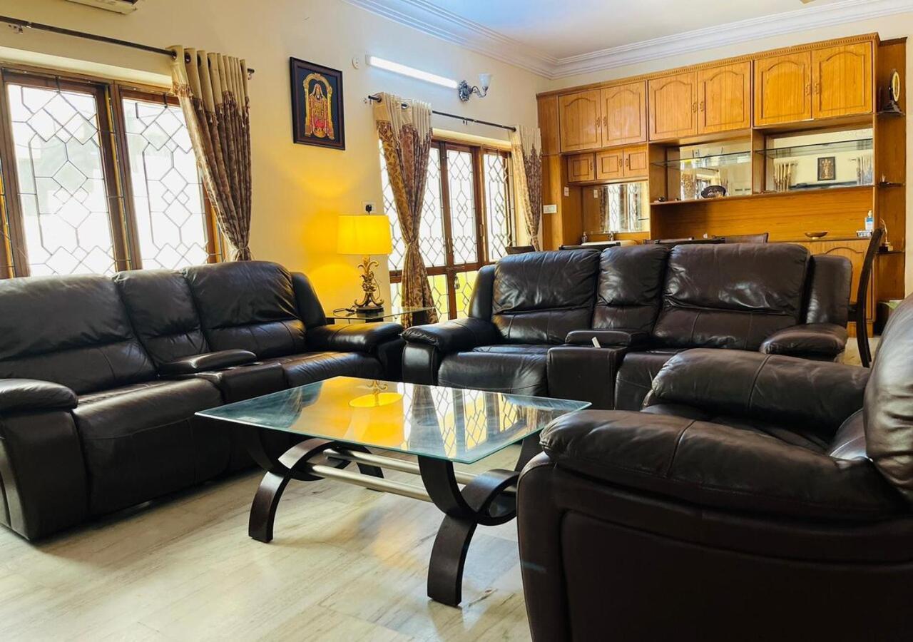 Best Individual Home Stay Near Apollo Jubilee Hills 하이데라바드 외부 사진
